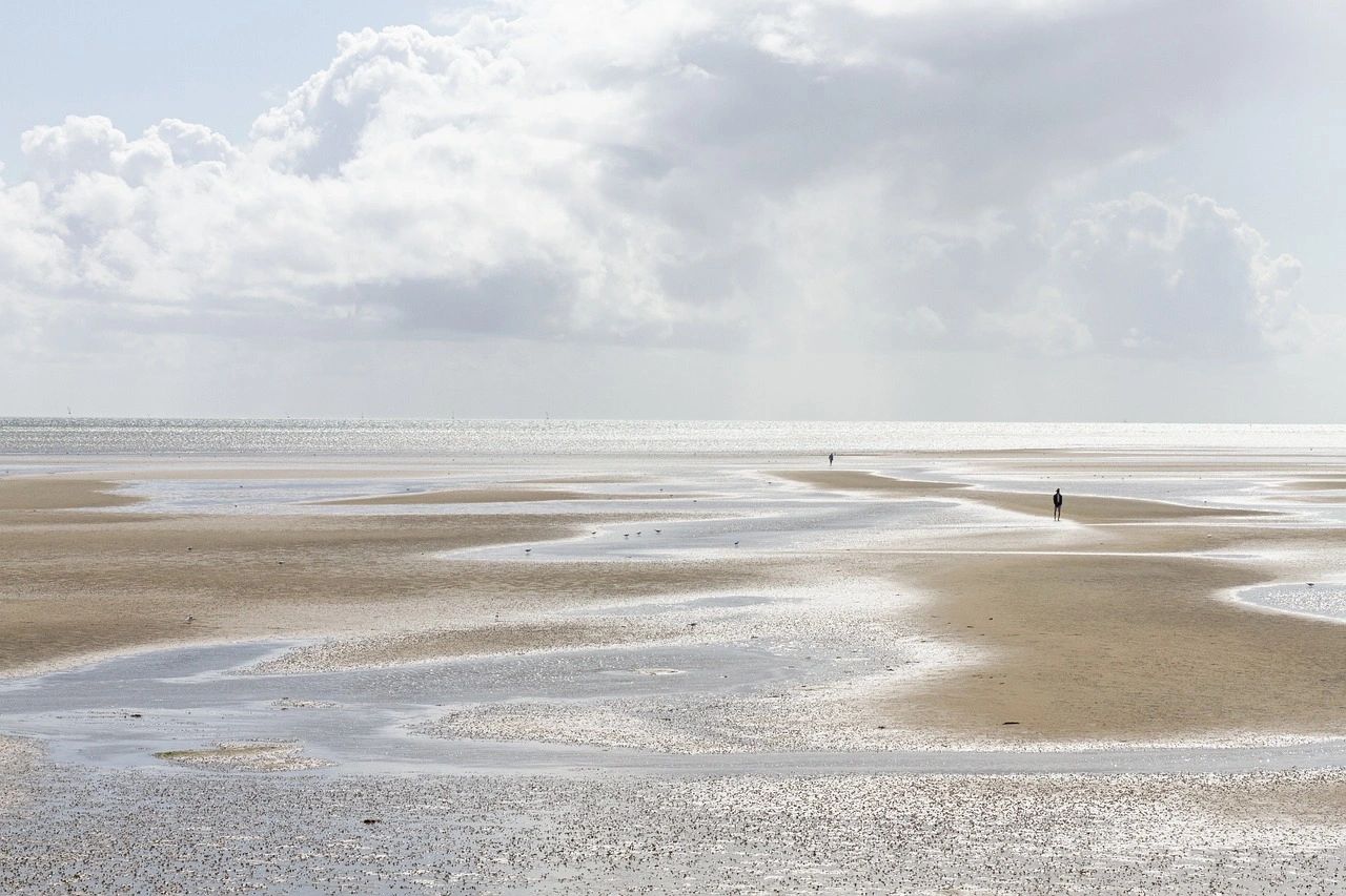 Reflecting together on the sands of time